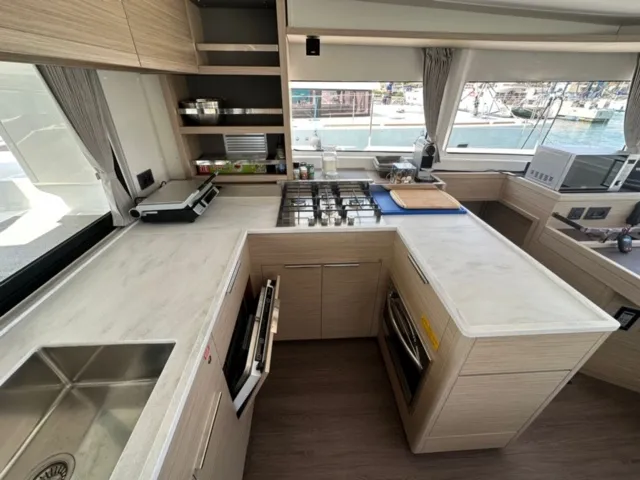 Image slide 143376
