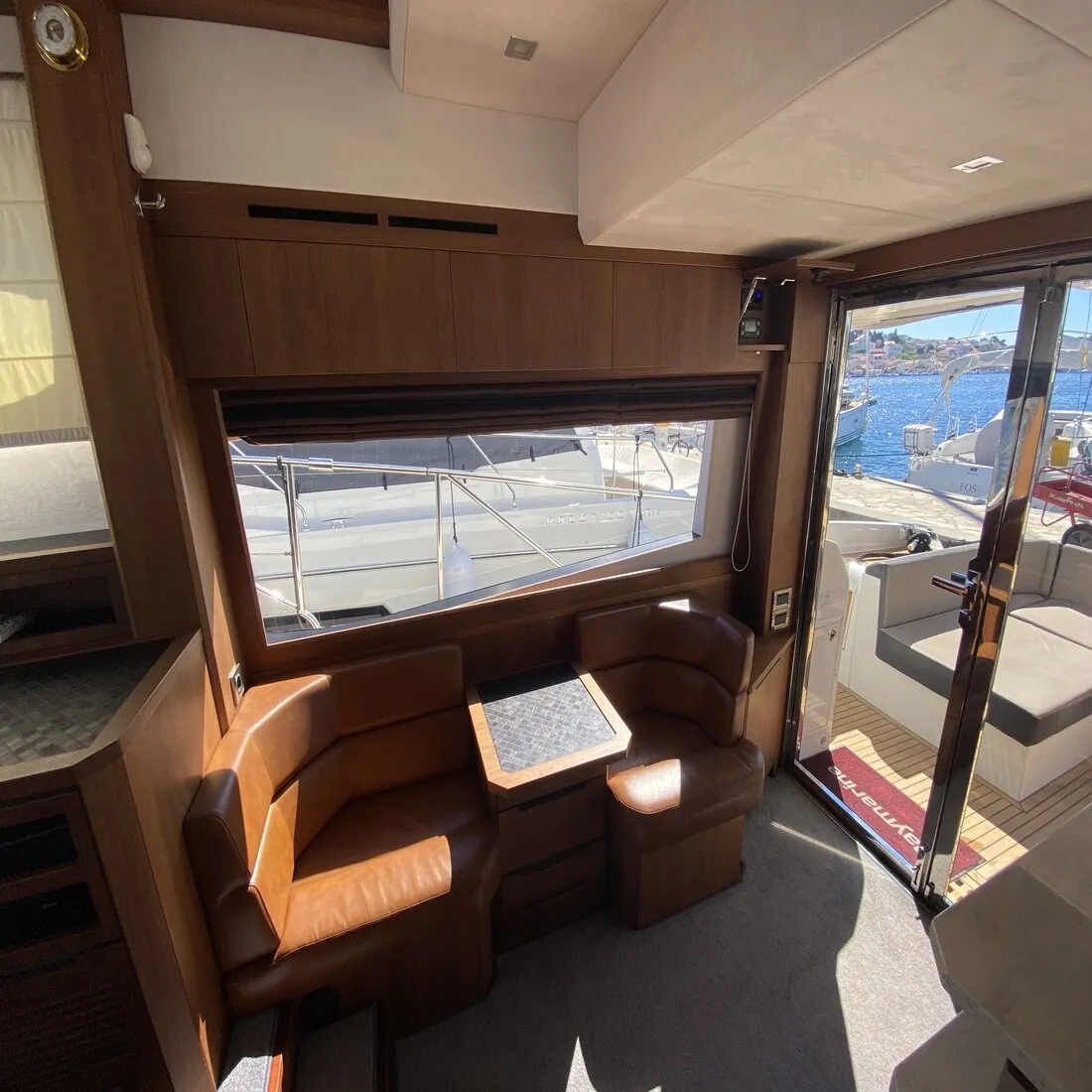 Image slide 1435