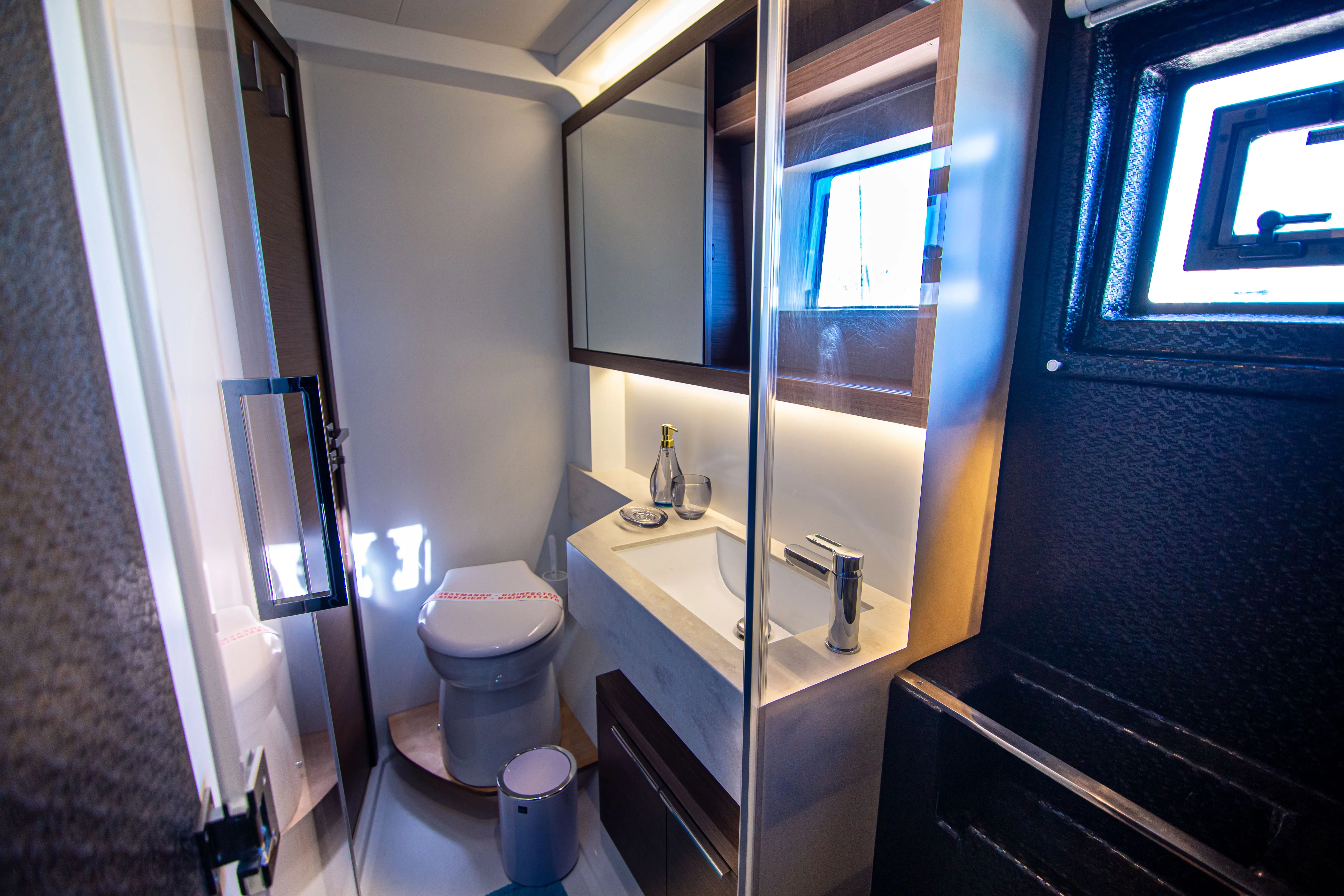 Image slide 143682