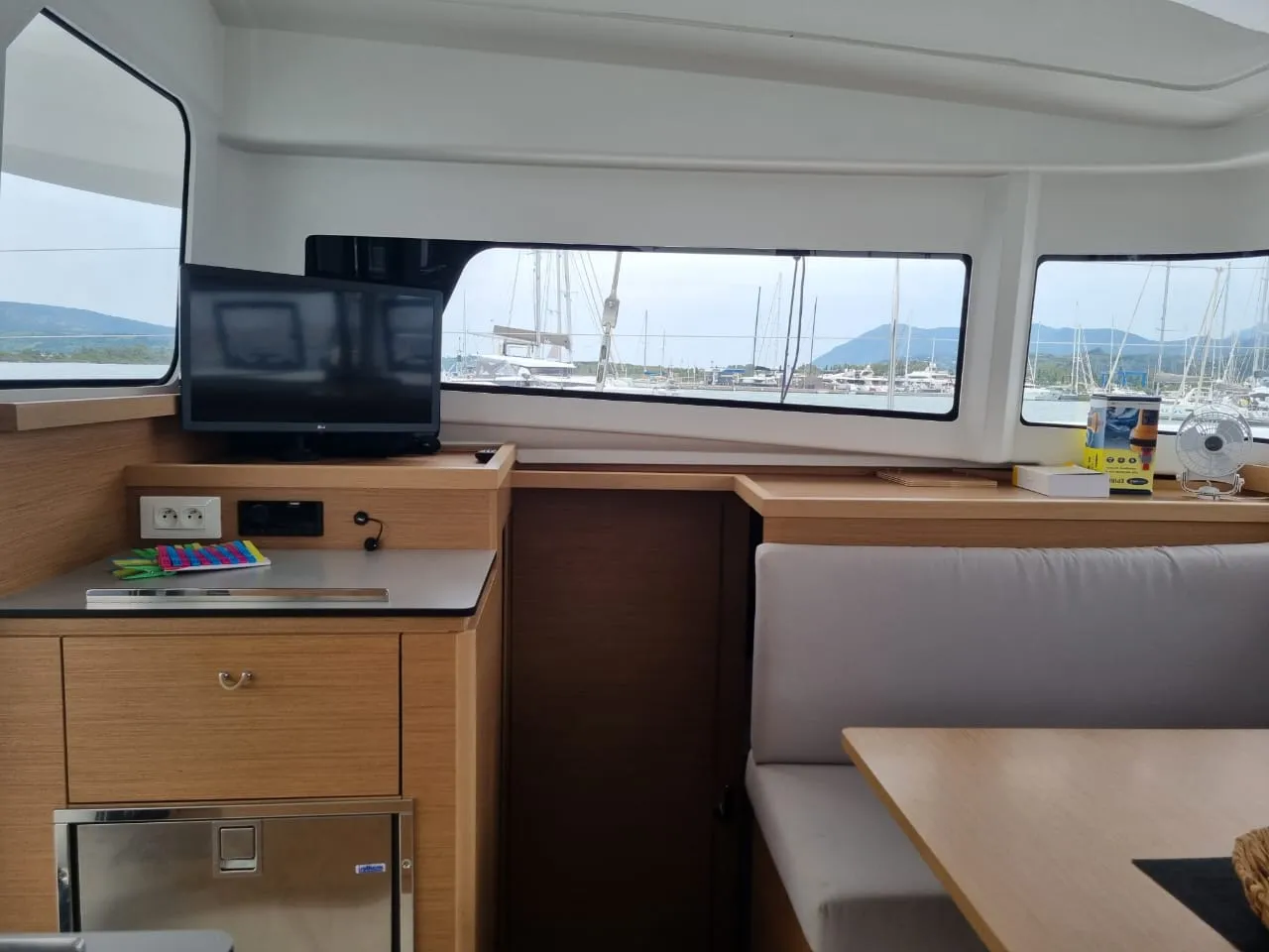 Image slide 143744