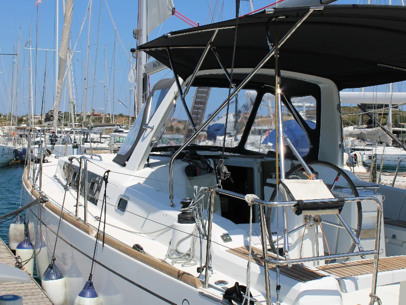 Oceanis 38.1 Zeus boat image