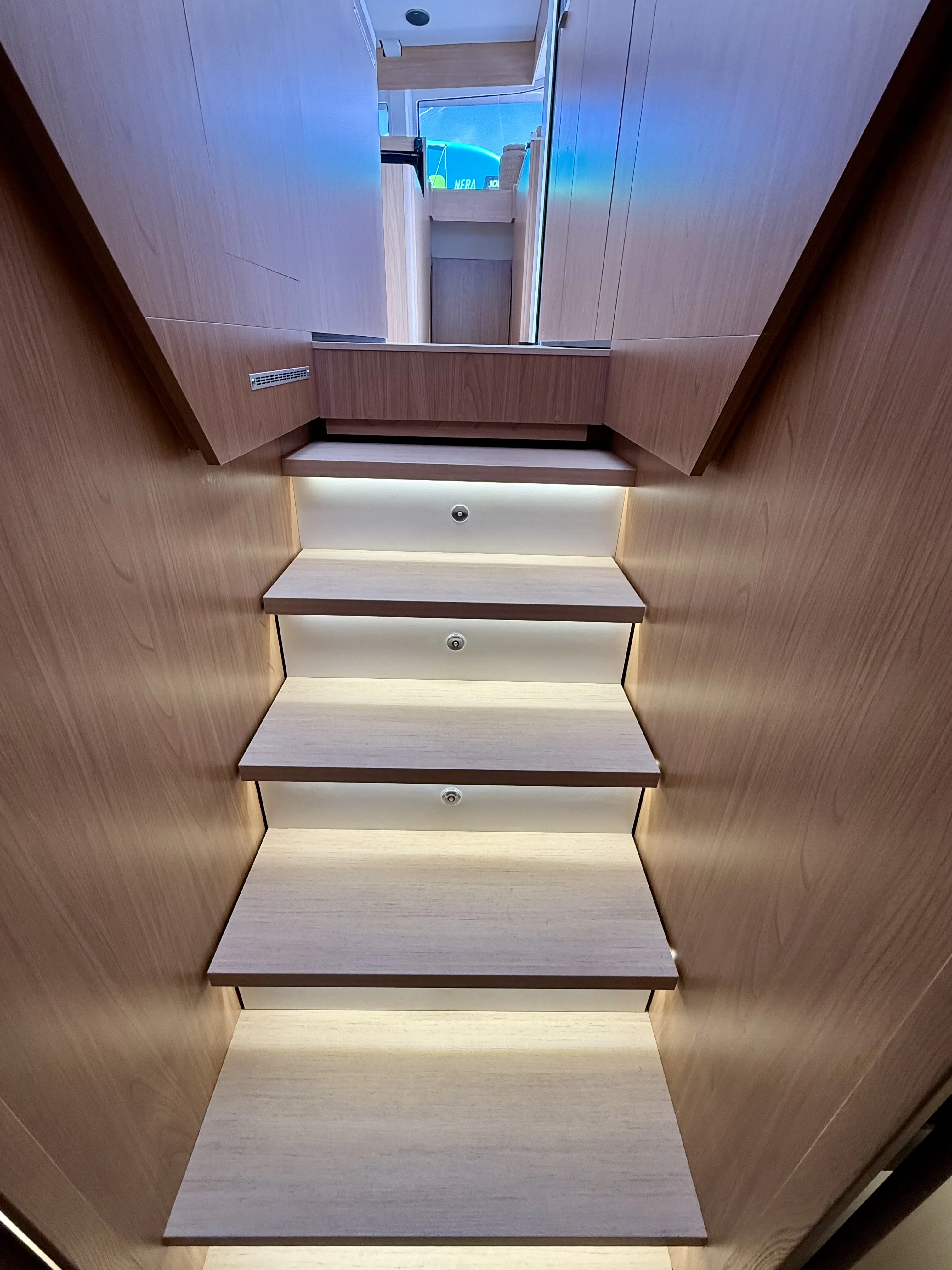 Image slide 144529