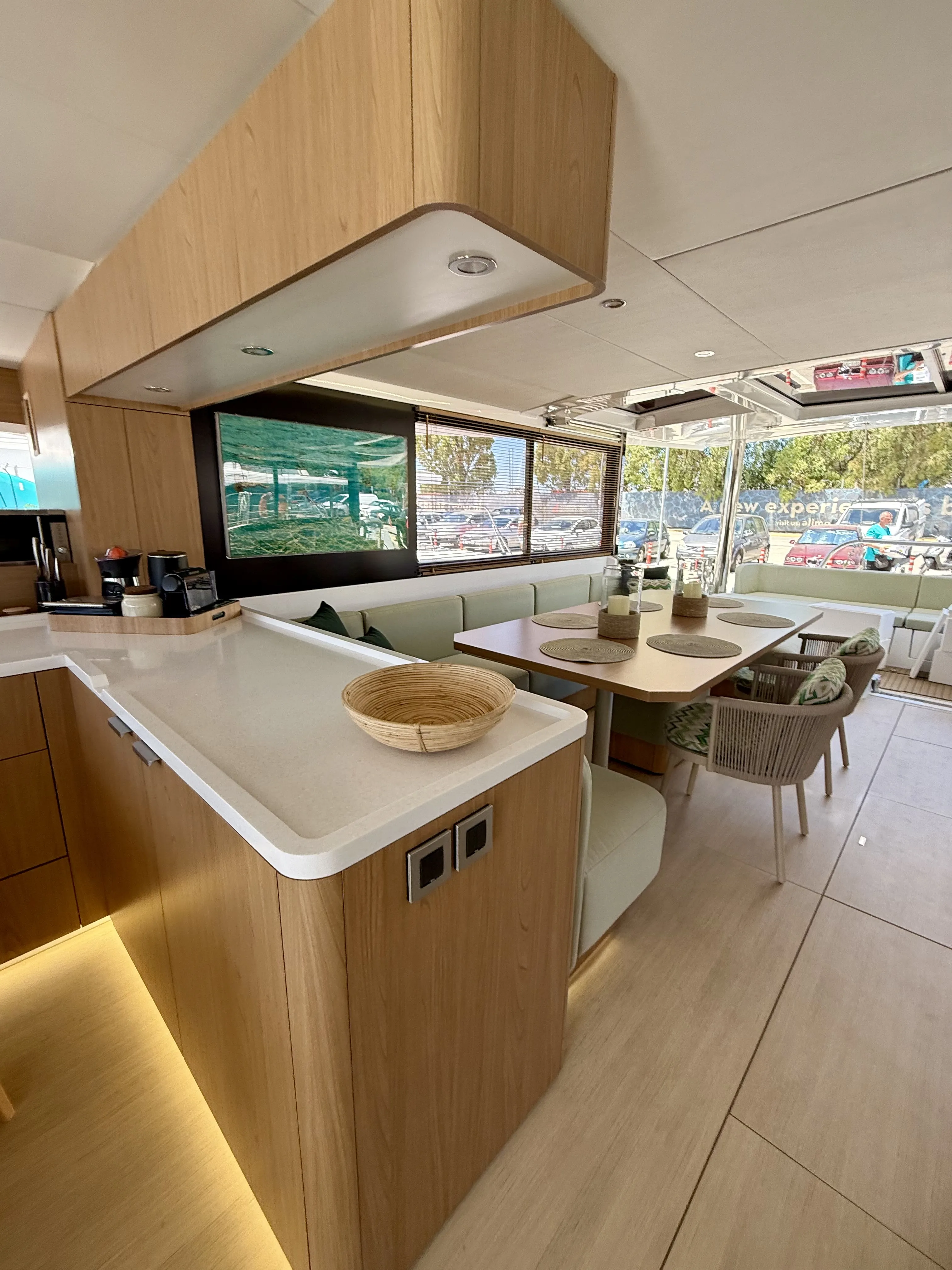 Image slide 144532