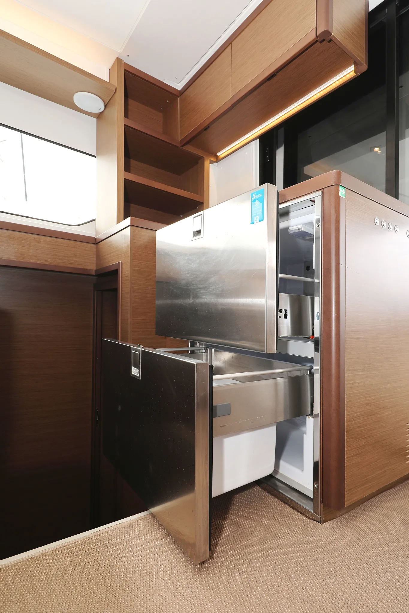 Image slide 14484