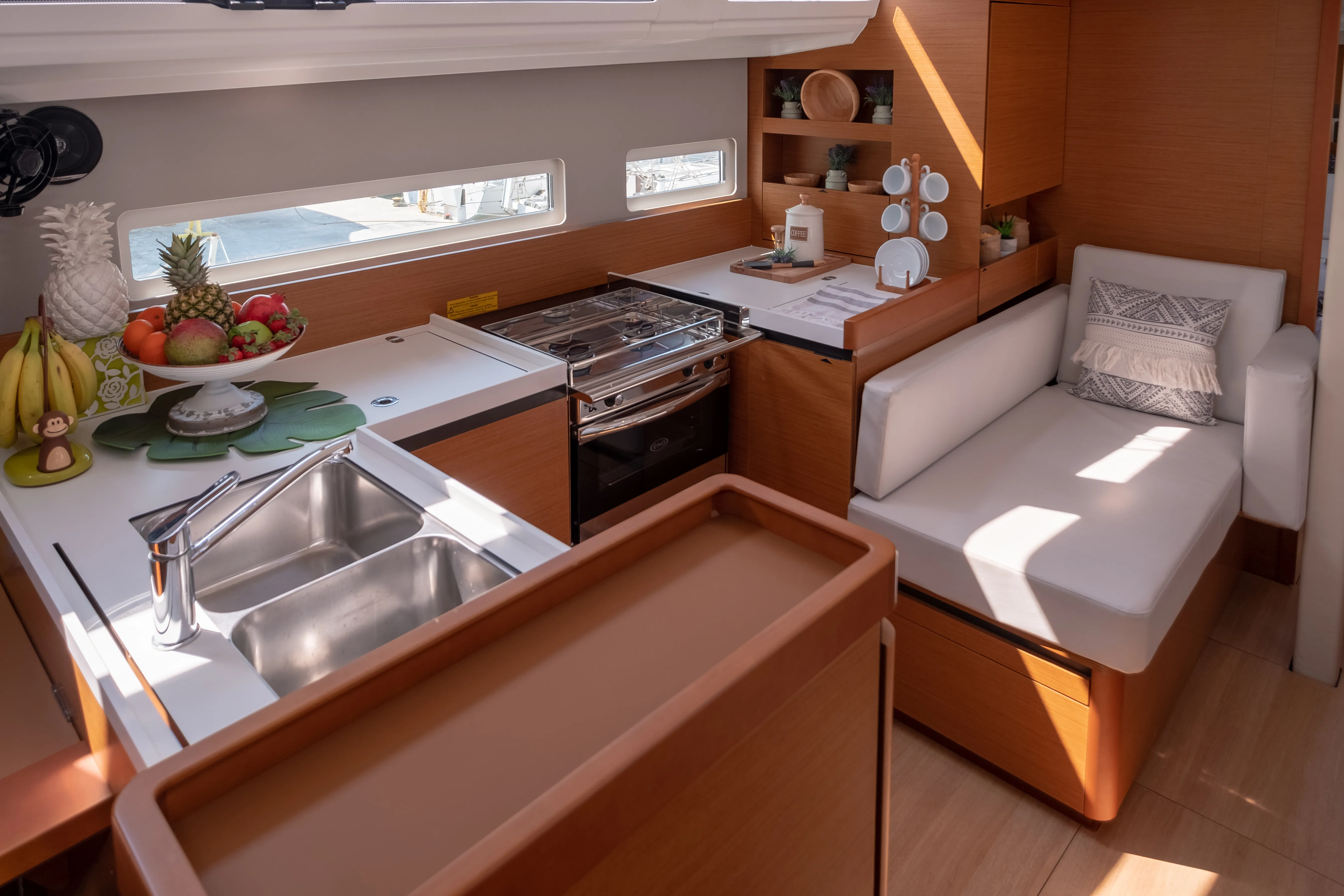 Image slide 145014