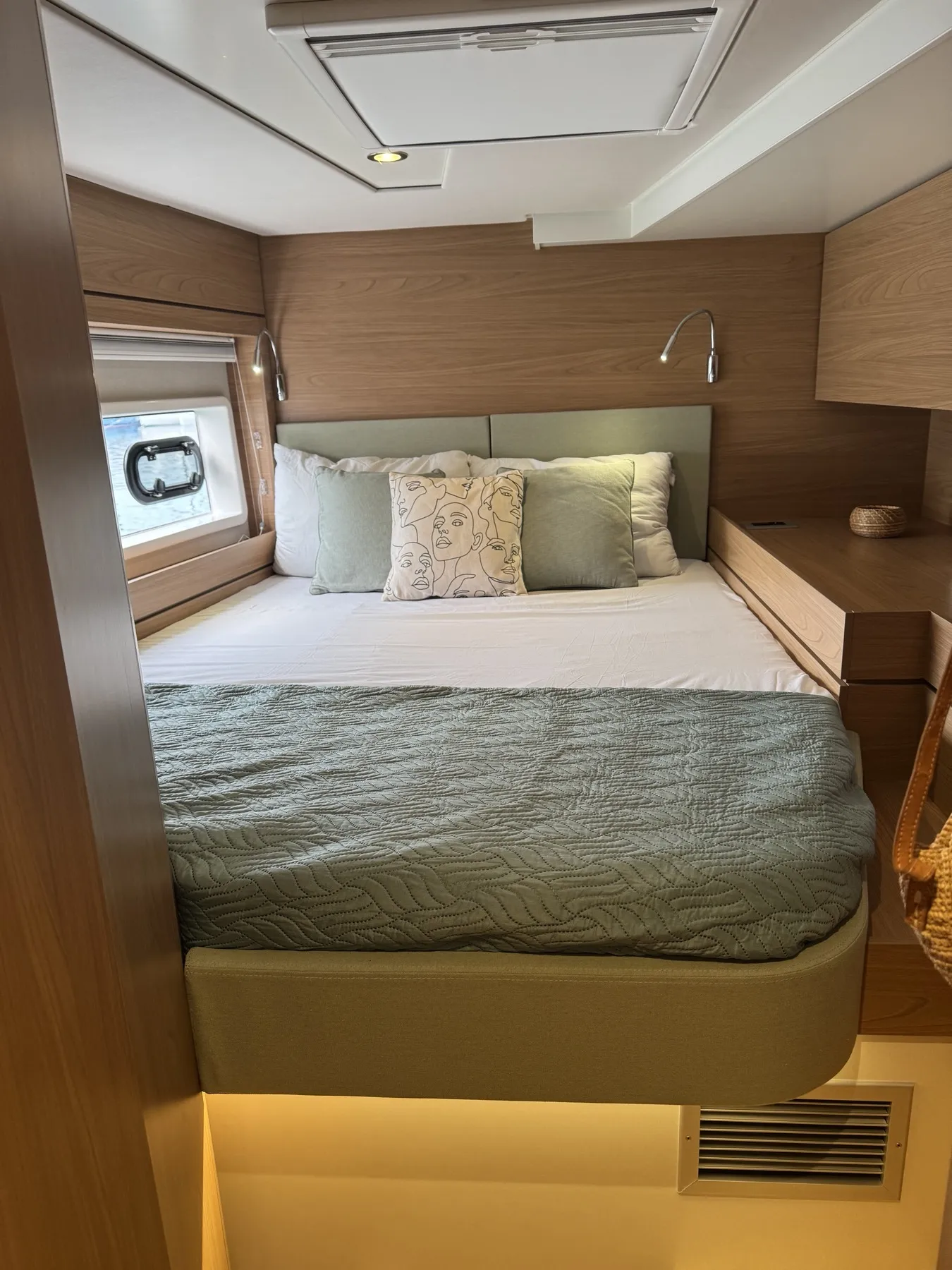 Image slide 145049