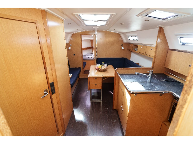 Bavaria 36 Cruiser Irene boat image
