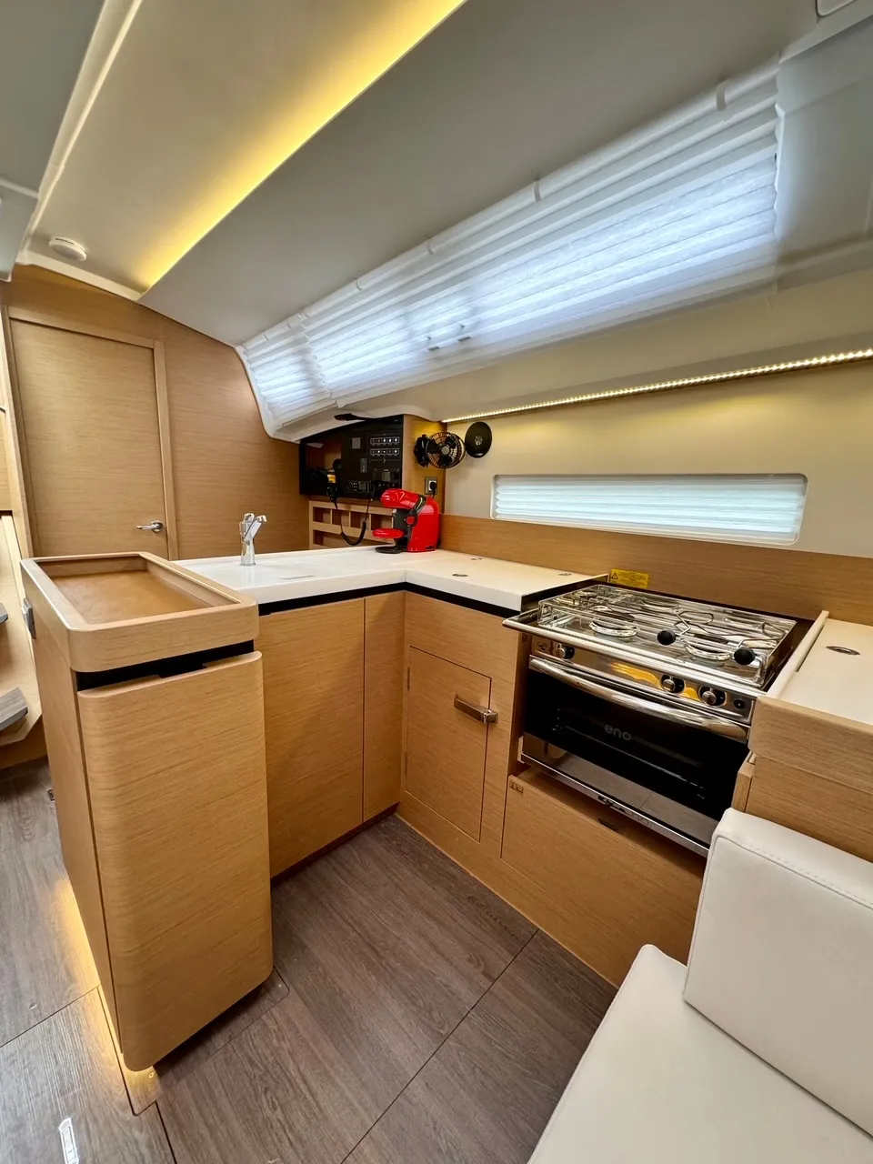 Image slide 145896