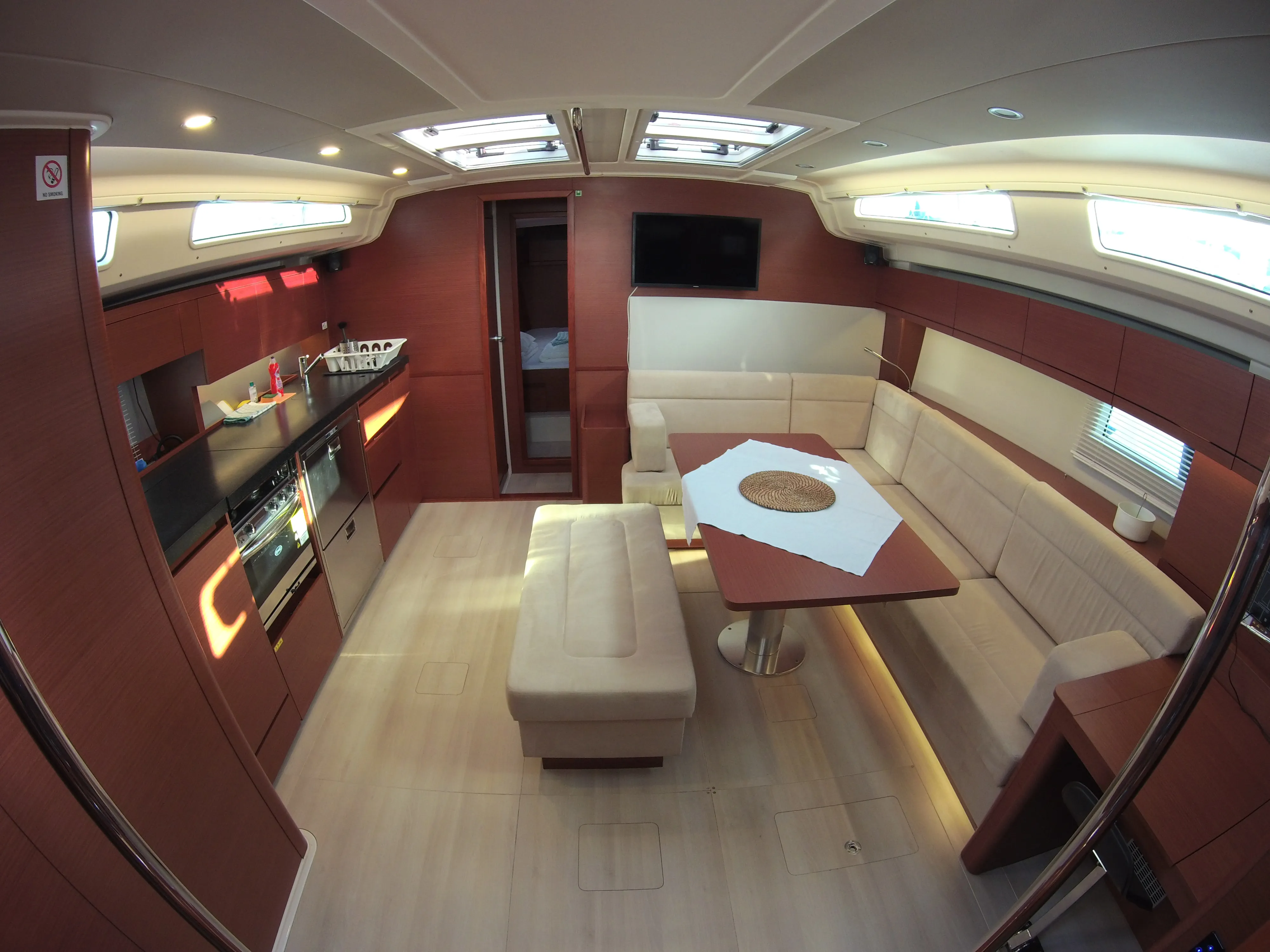 Image slide 146097