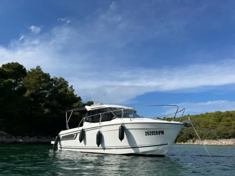 Merry Fisher 695 no name boat image