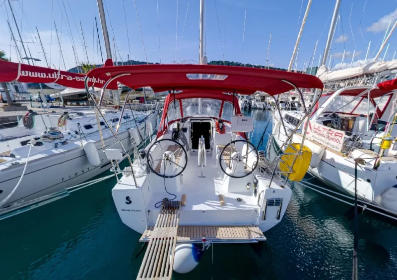 Imagem do barco Oceanis 30.1 Mobula Zero