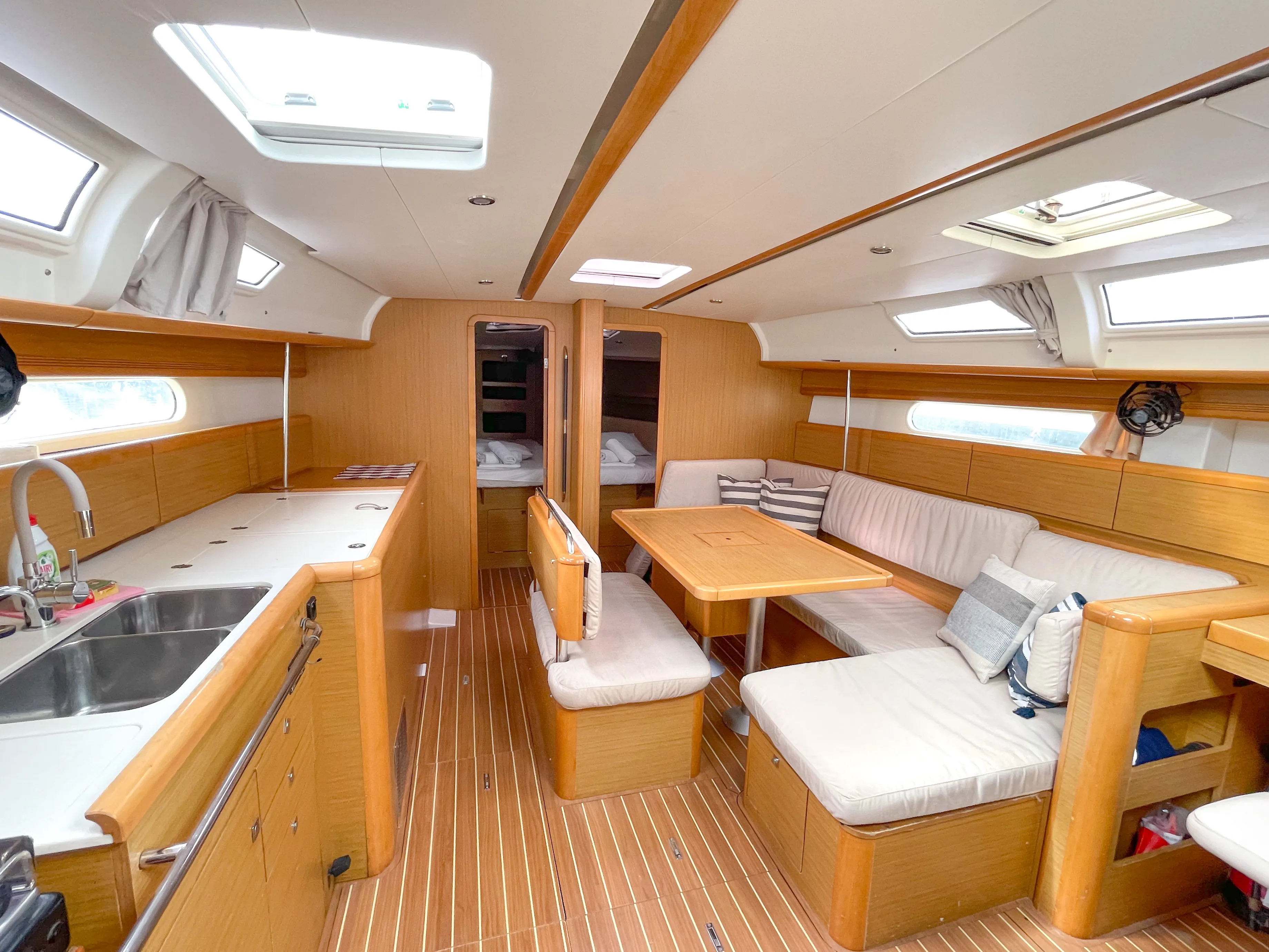 Image slide 147007