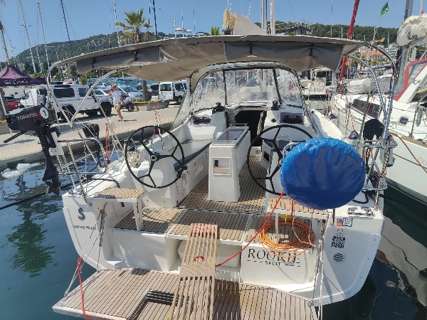Oceanis 34.1 Rookie boat image