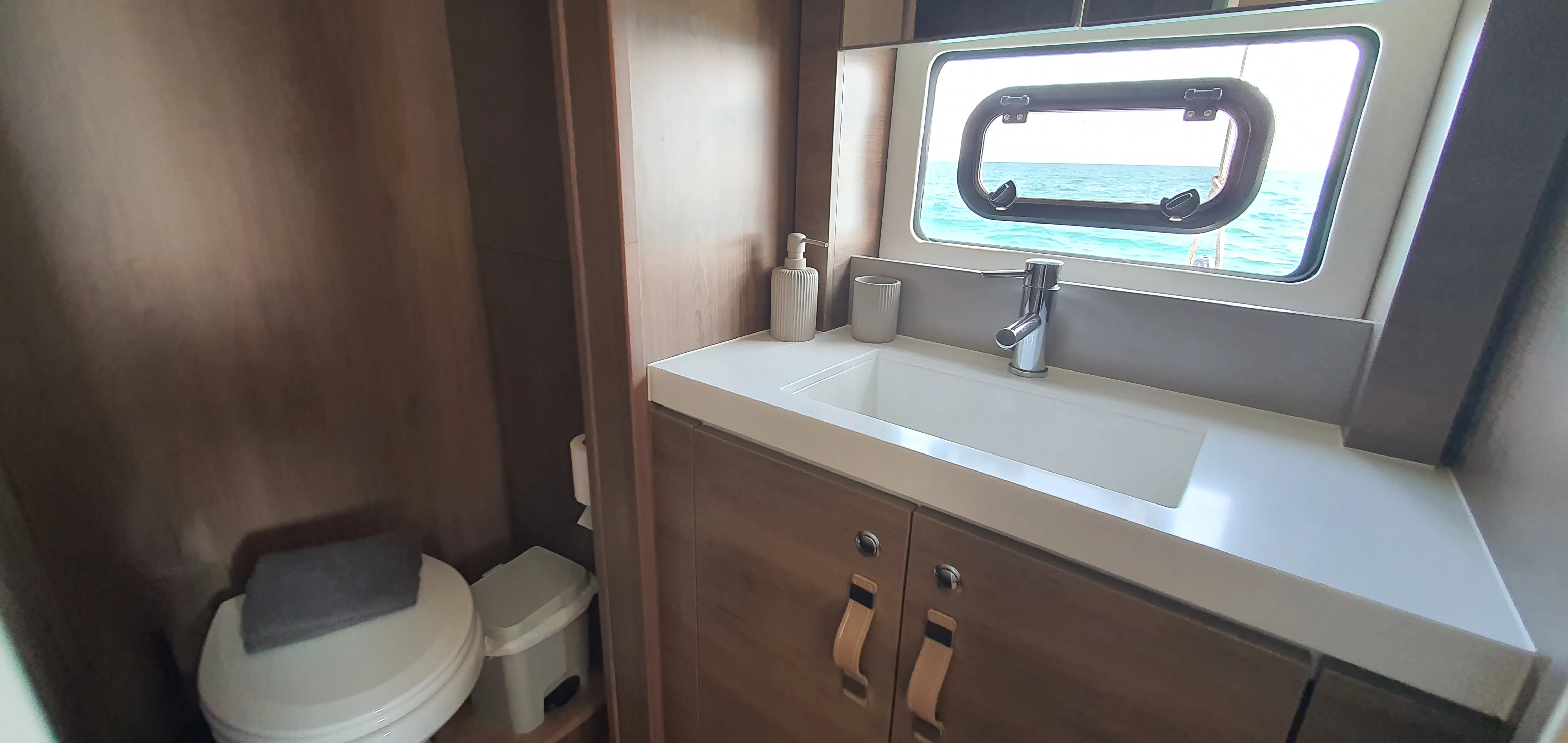 Image slide 147636