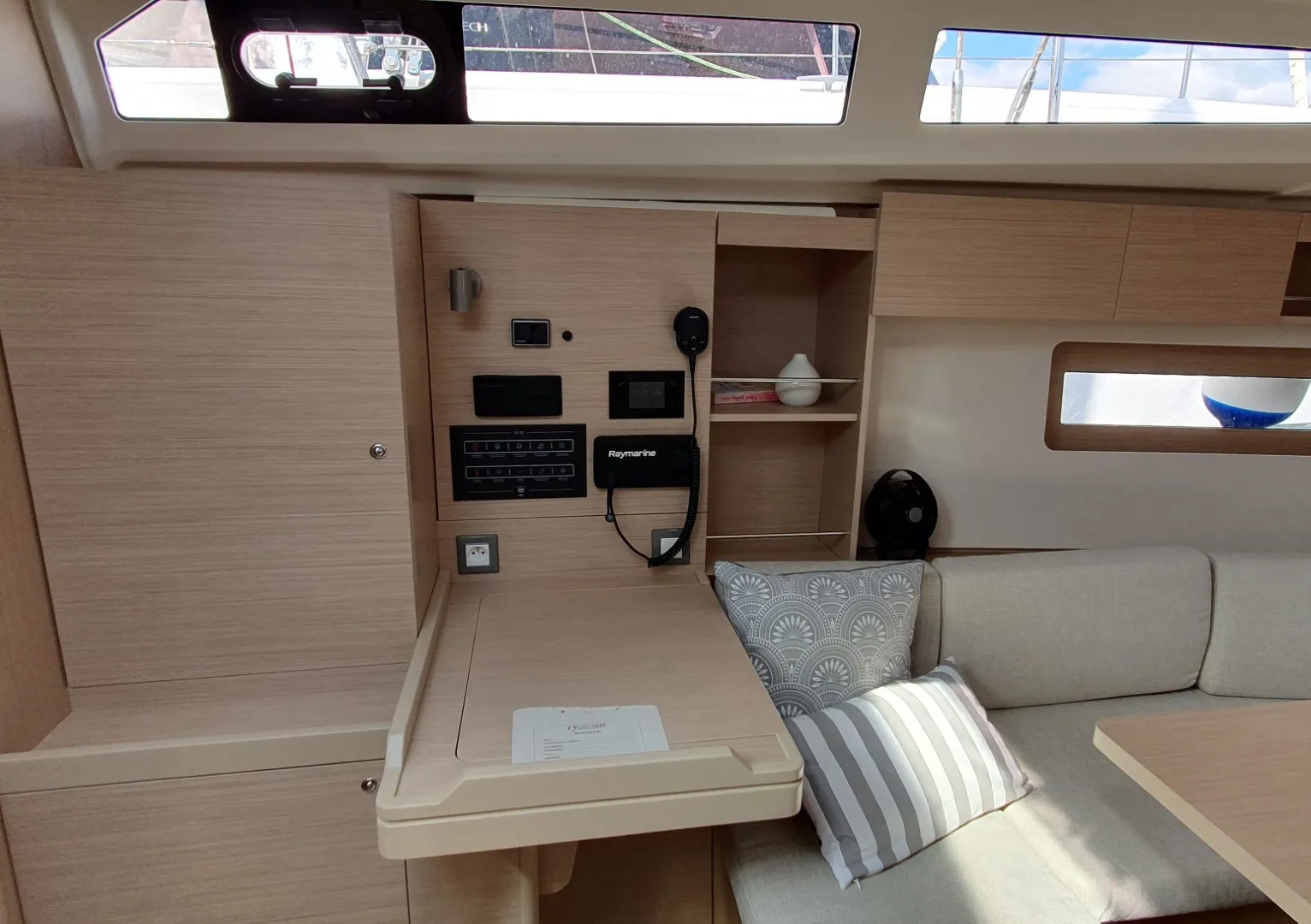 Image slide 14827