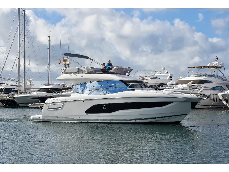 Prestige 42 Fly My Love II boat image