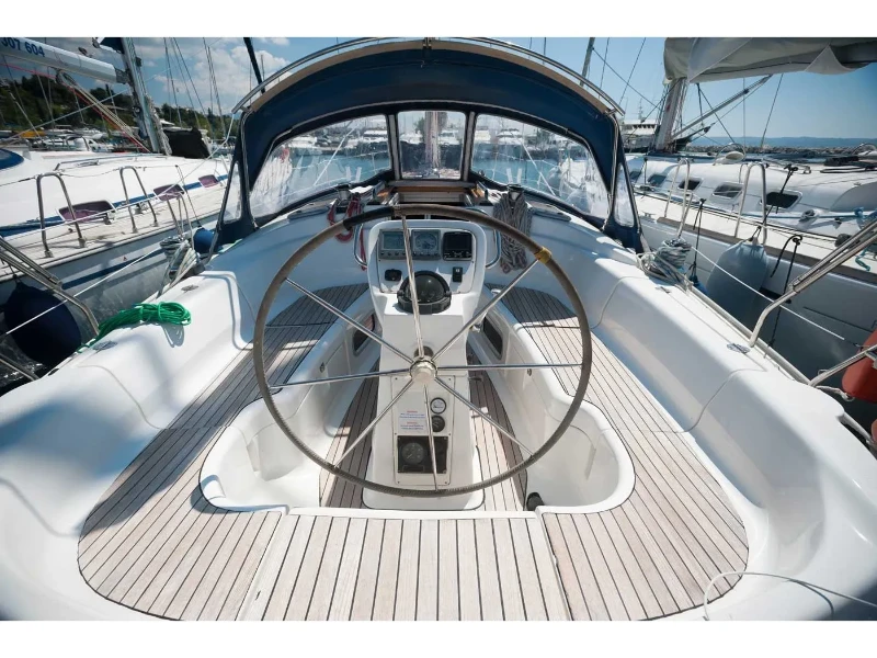 Bavaria 38 Cruiser Meander boat image