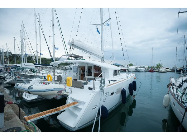 Lagoon 400 S2 Lady Dom boat image