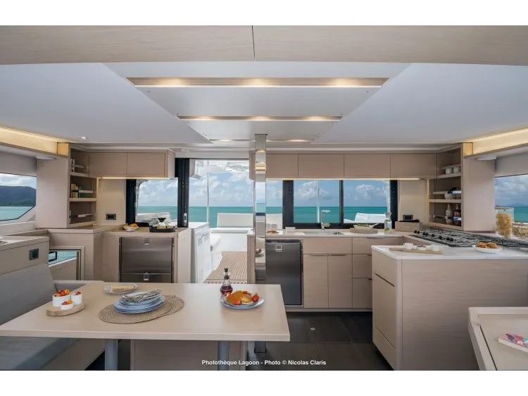 Image slide 149877