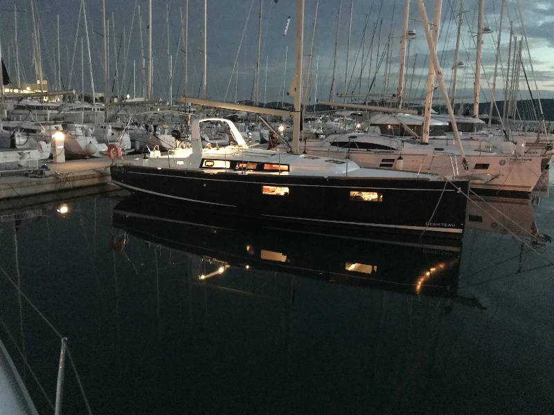 Oceanis 38.1 Baby Dory boat image