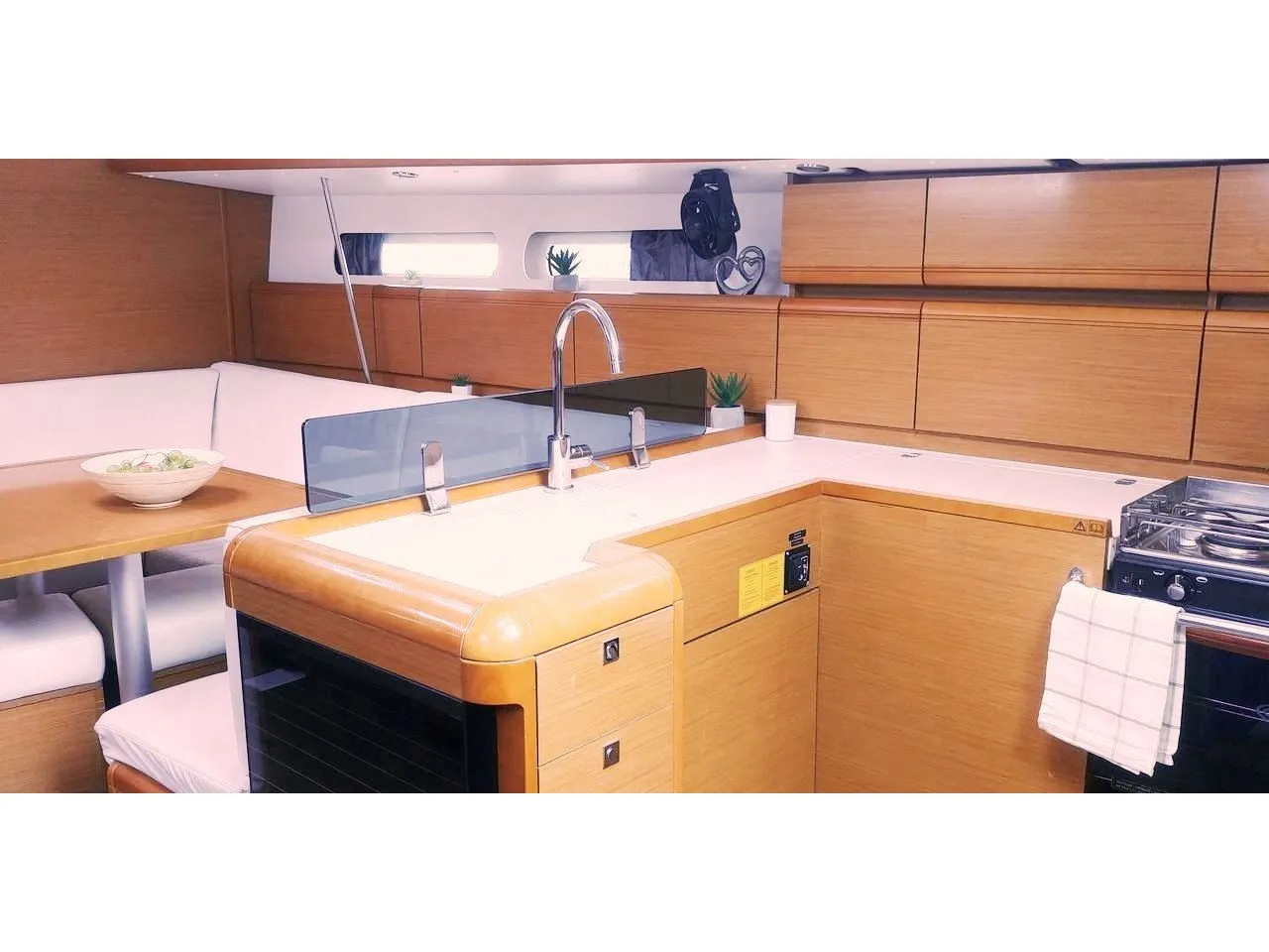 Image slide 149940
