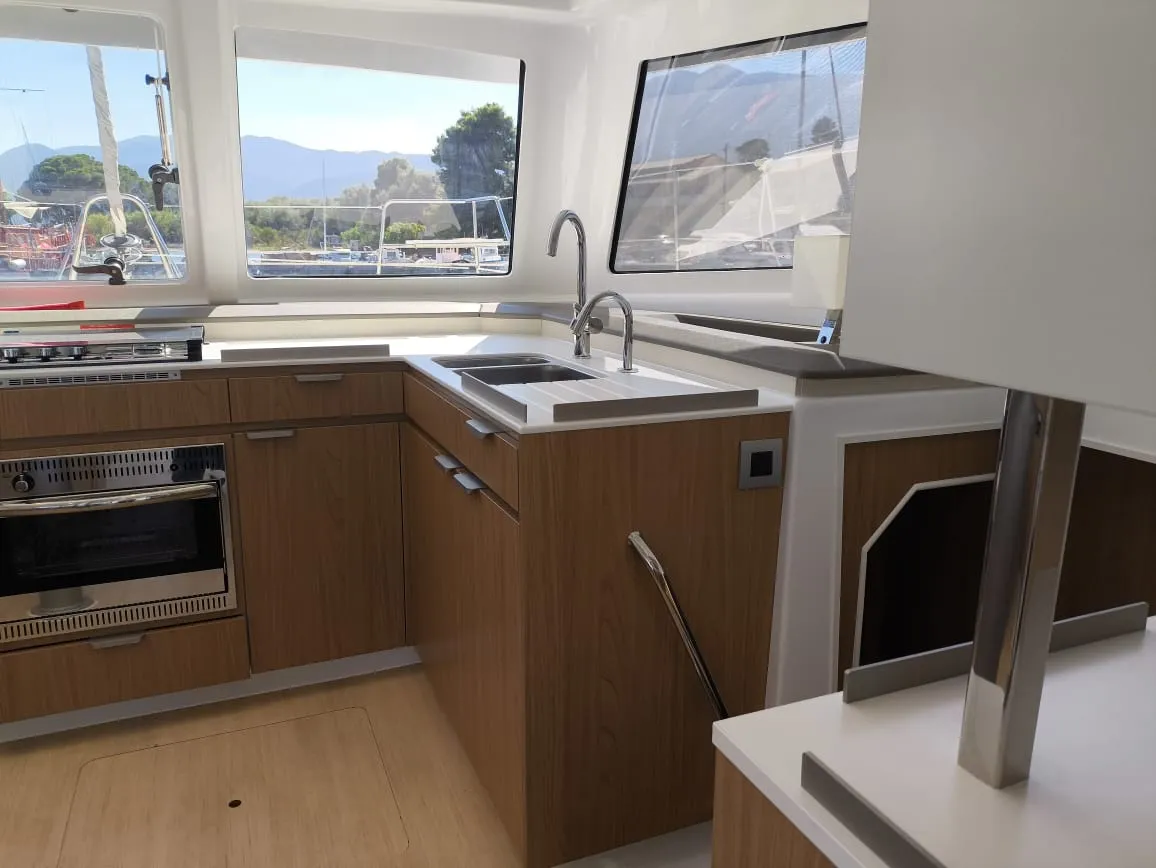 Image slide 150905