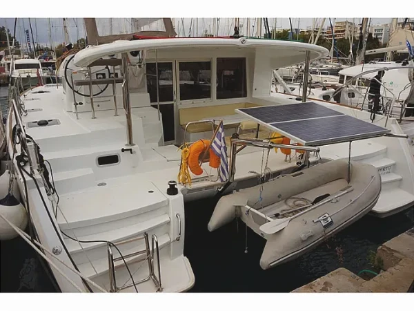 Lagoon 400 S2 Myrto boat image