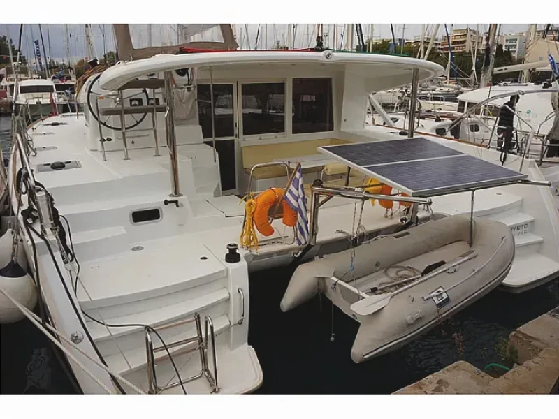 Lagoon 400 S2 Myrto boat image