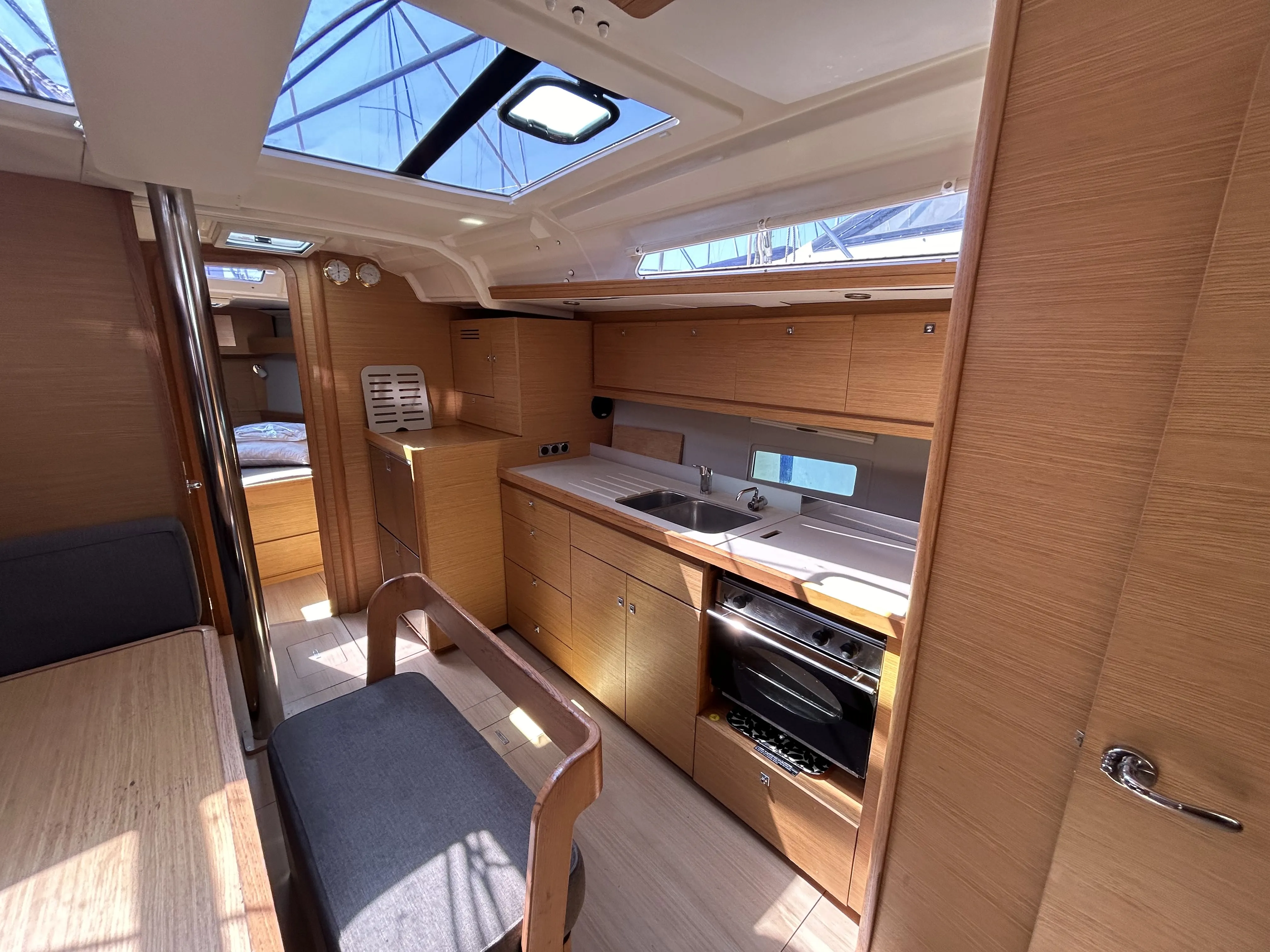 Image slide 150947