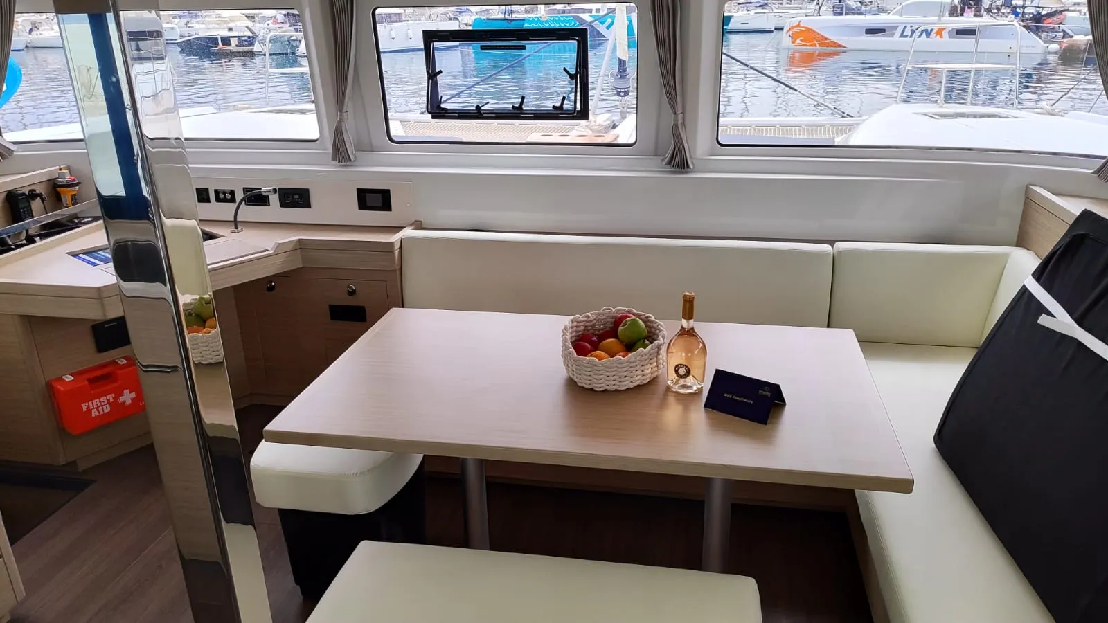 Image slide 151075