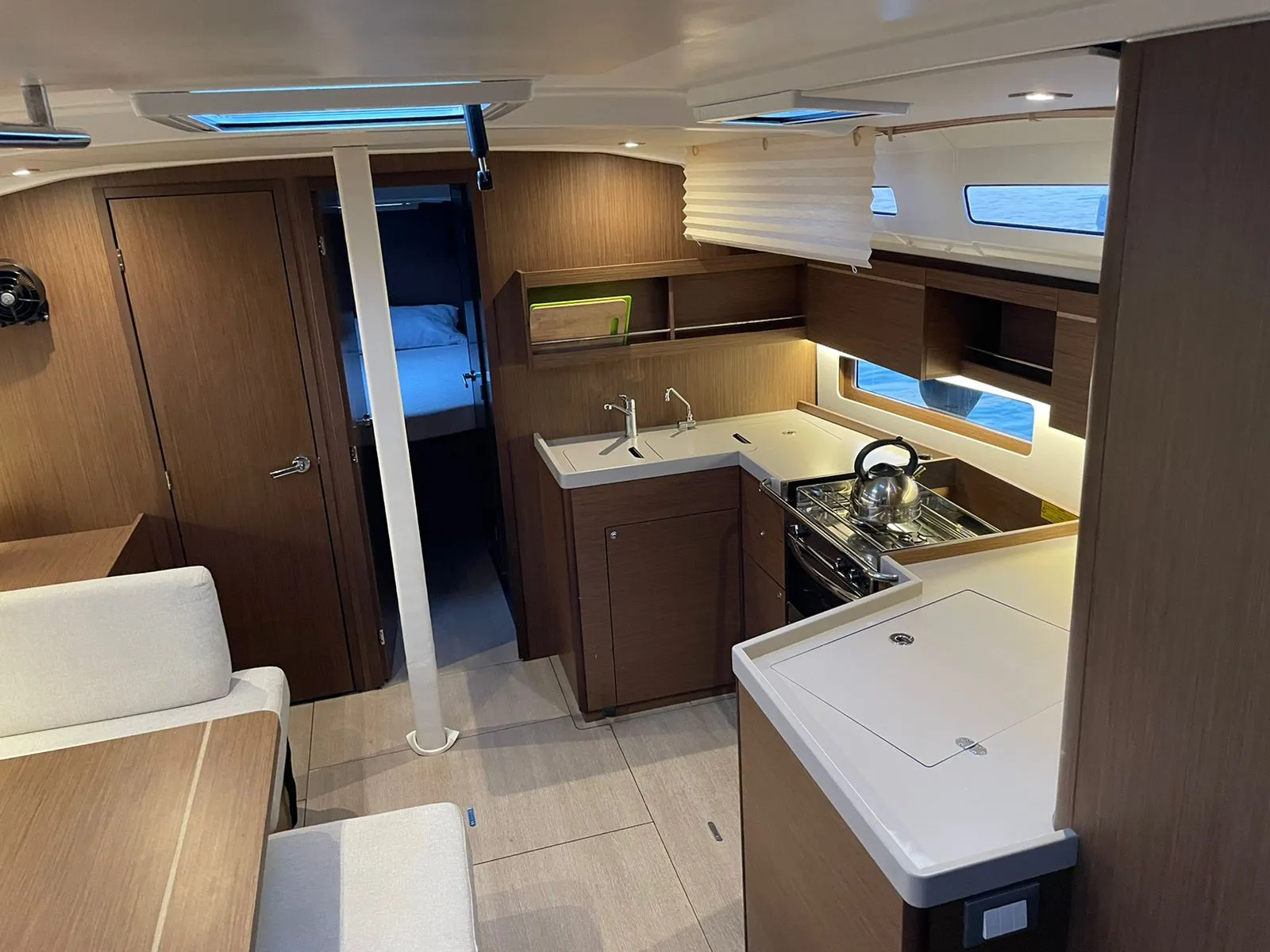 Image slide 151112