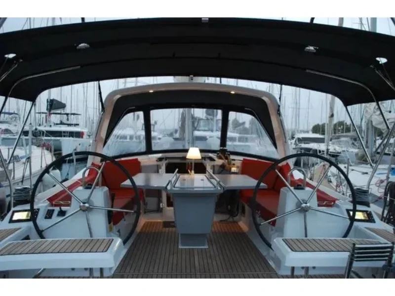 Oceanis 41.1 Alma boat image