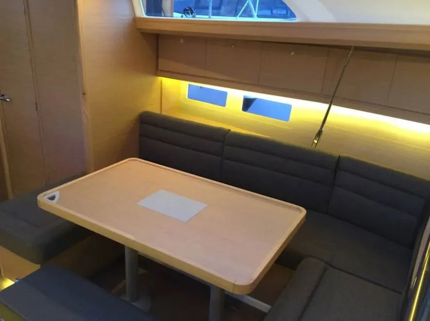 Image slide 151521