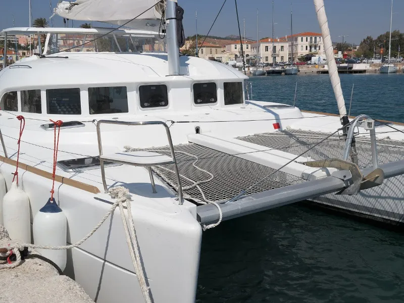 Lagoon 380 My Elisabeth boat image