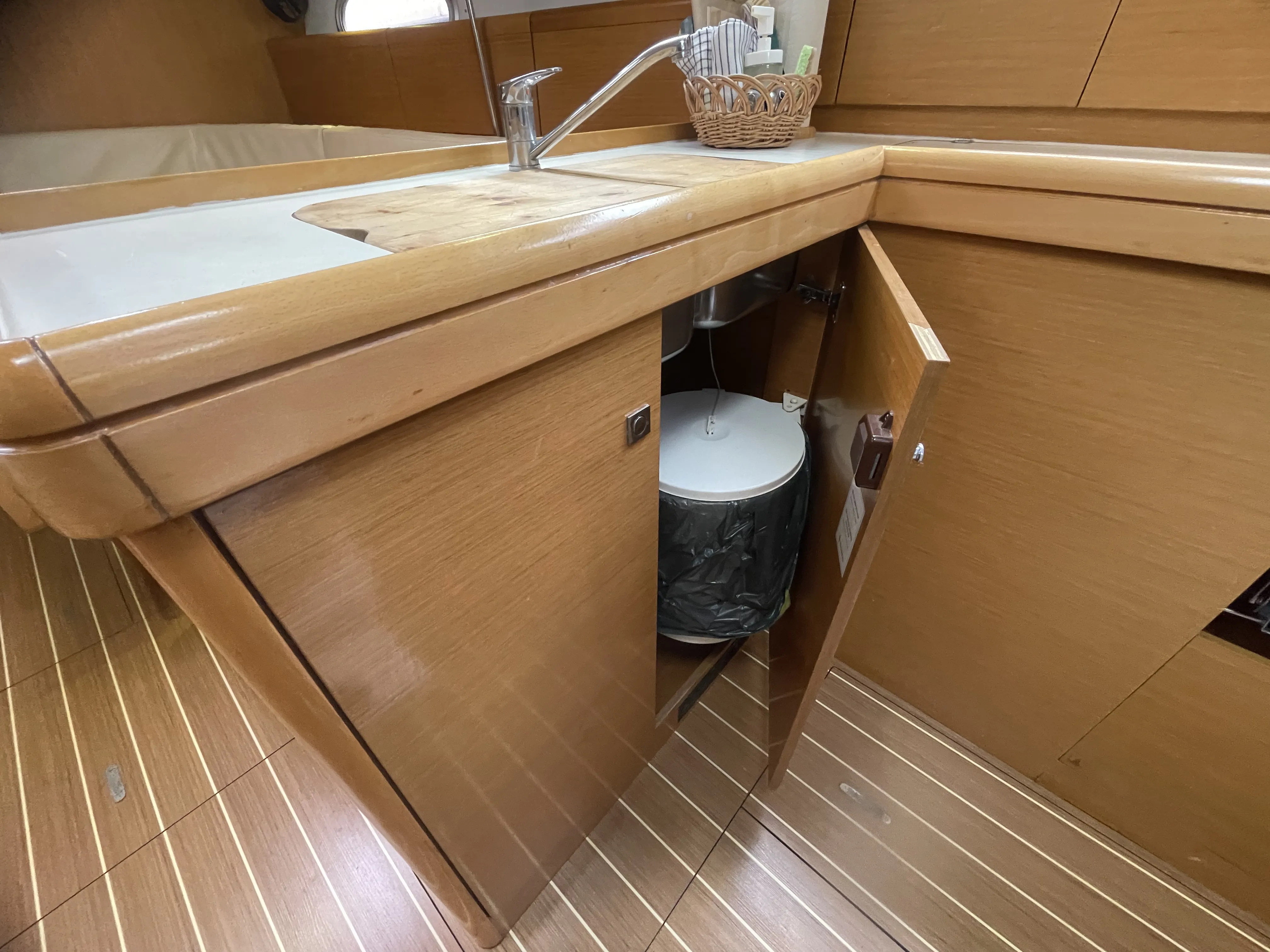 Image slide 152087