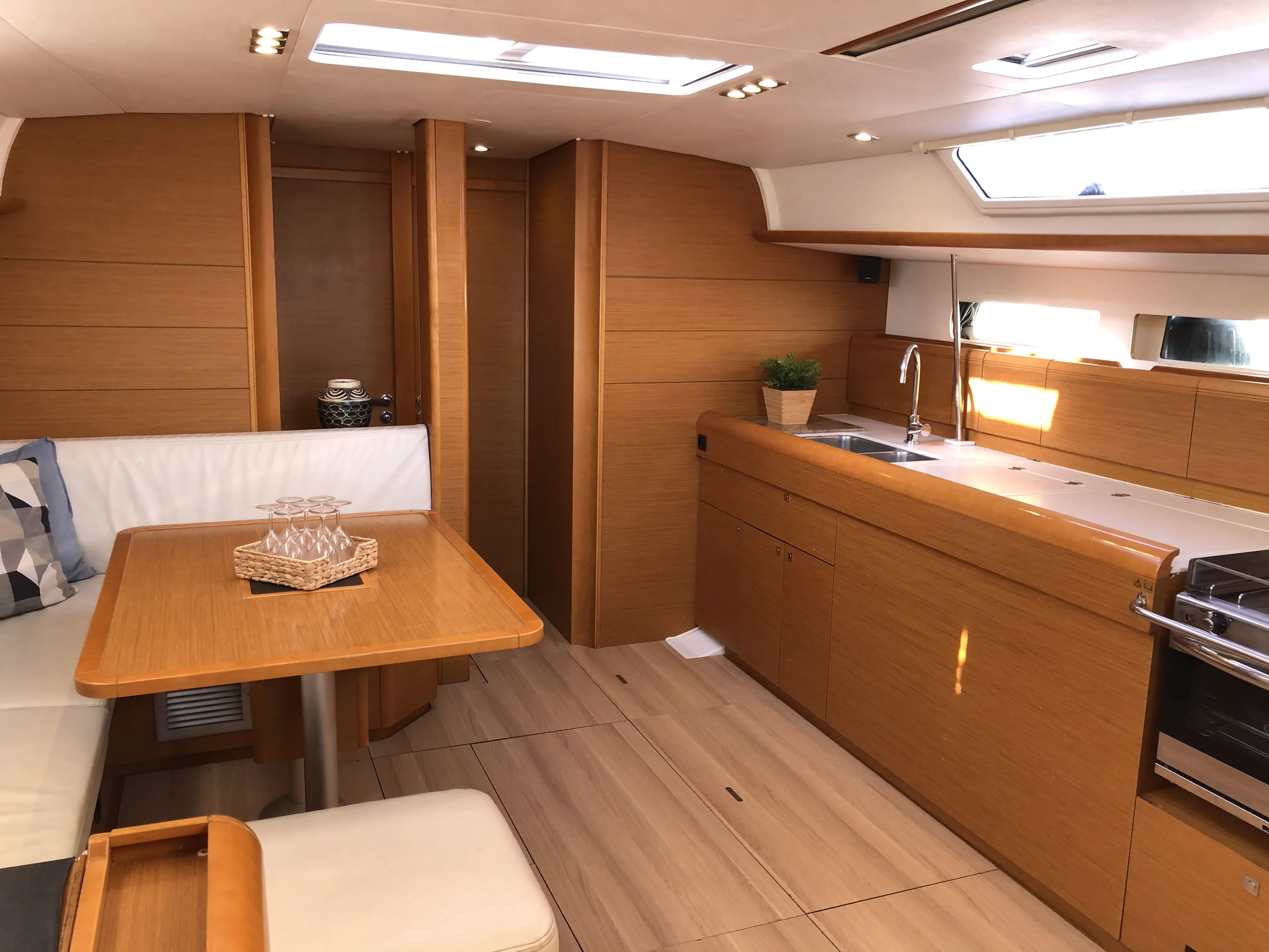 Image slide 152408