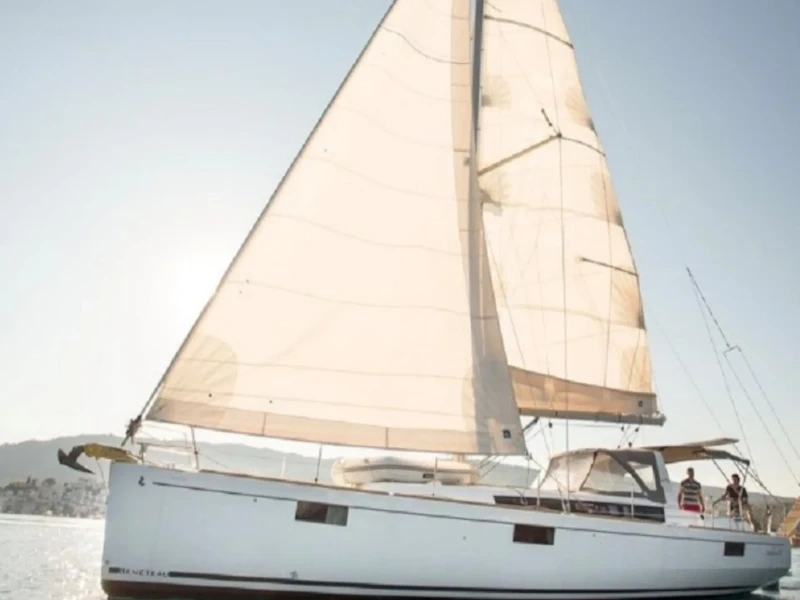 Oceanis 48 INVICTUS boat image