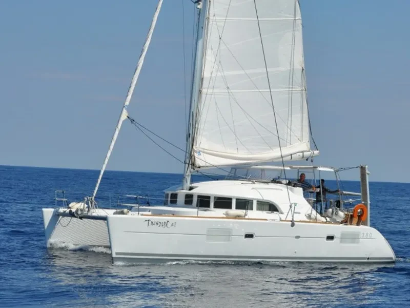 Lagoon 380 ThunderCat boat image