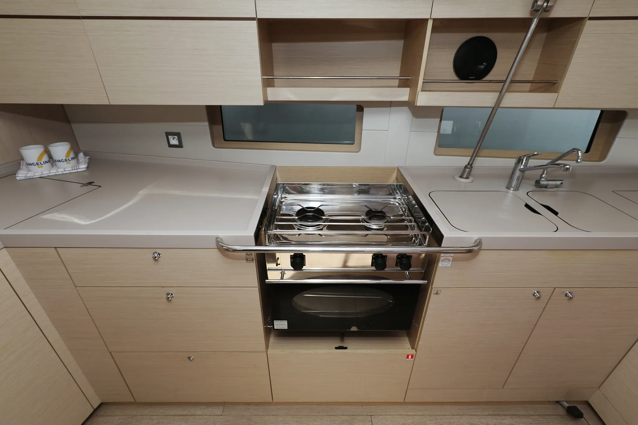 Image slide 15584