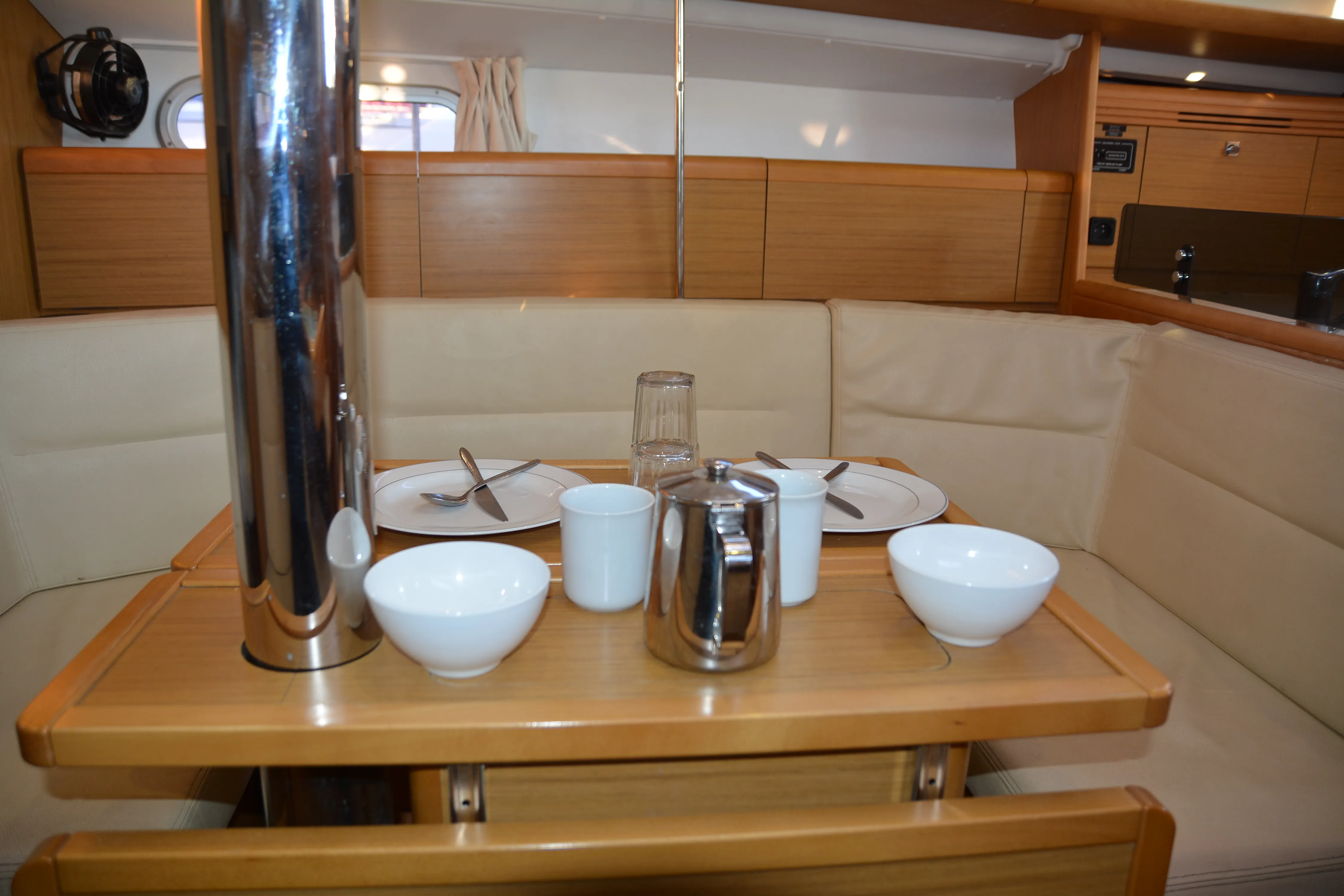Image slide 156158