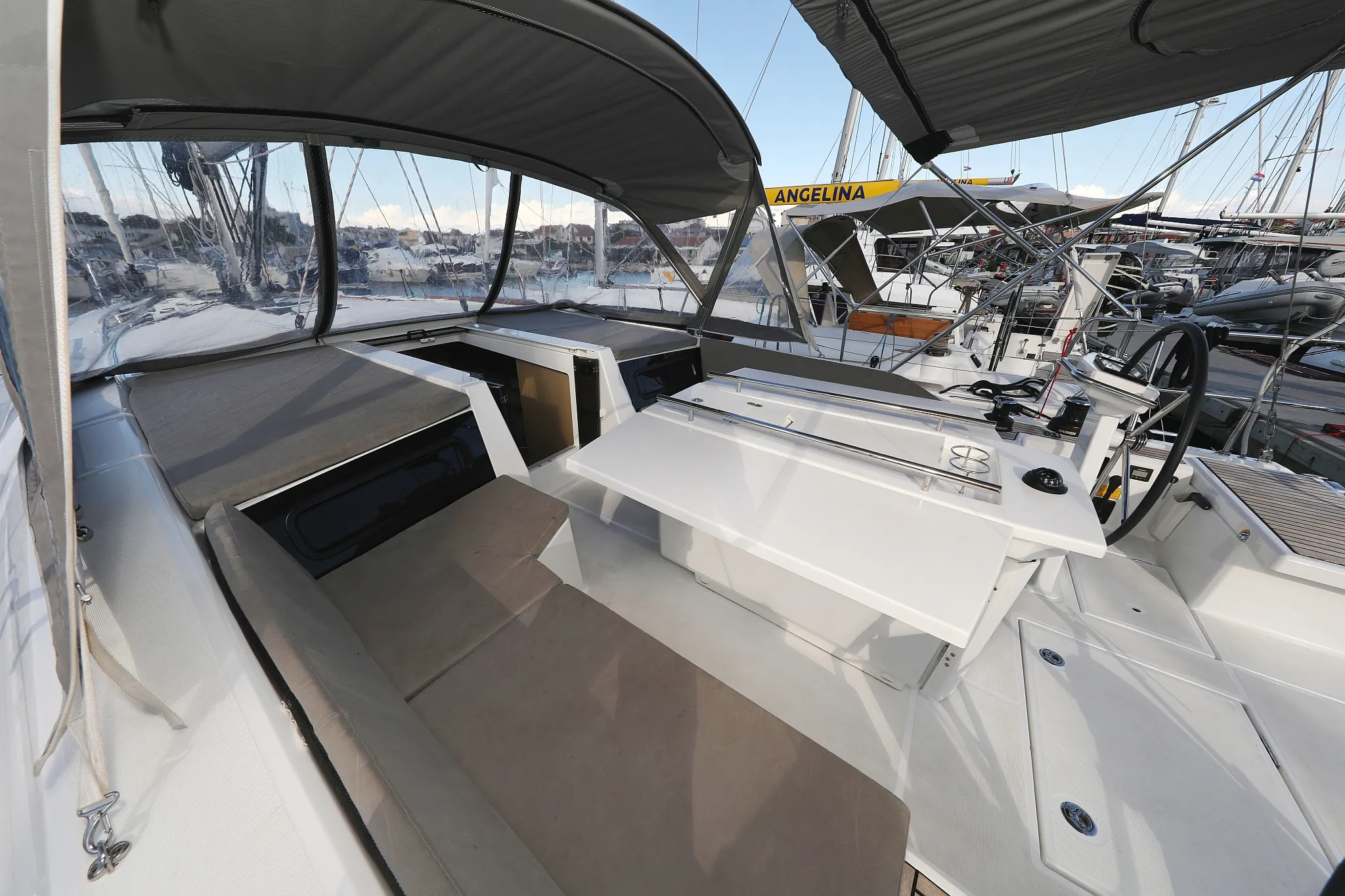 Image slide 15642