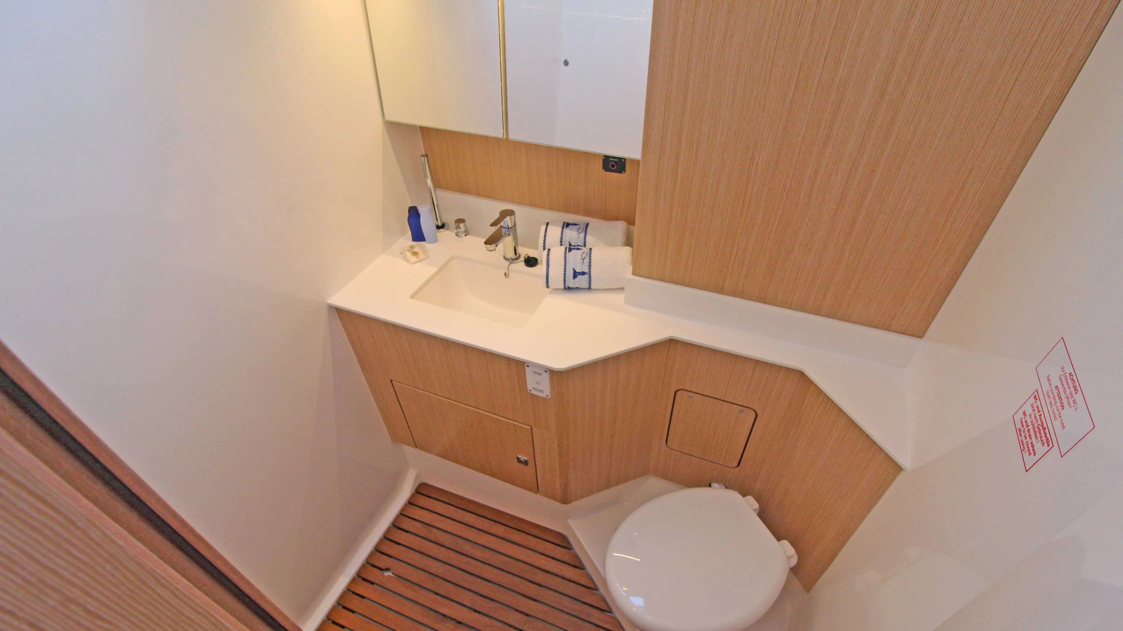 Image slide 158