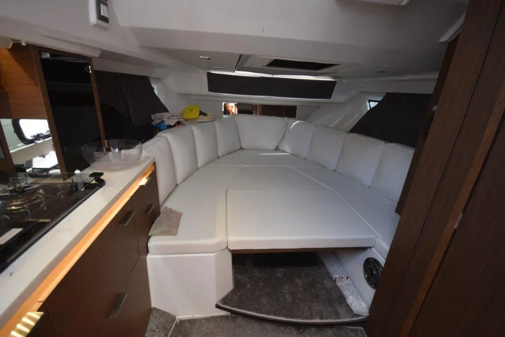 Image slide 158147