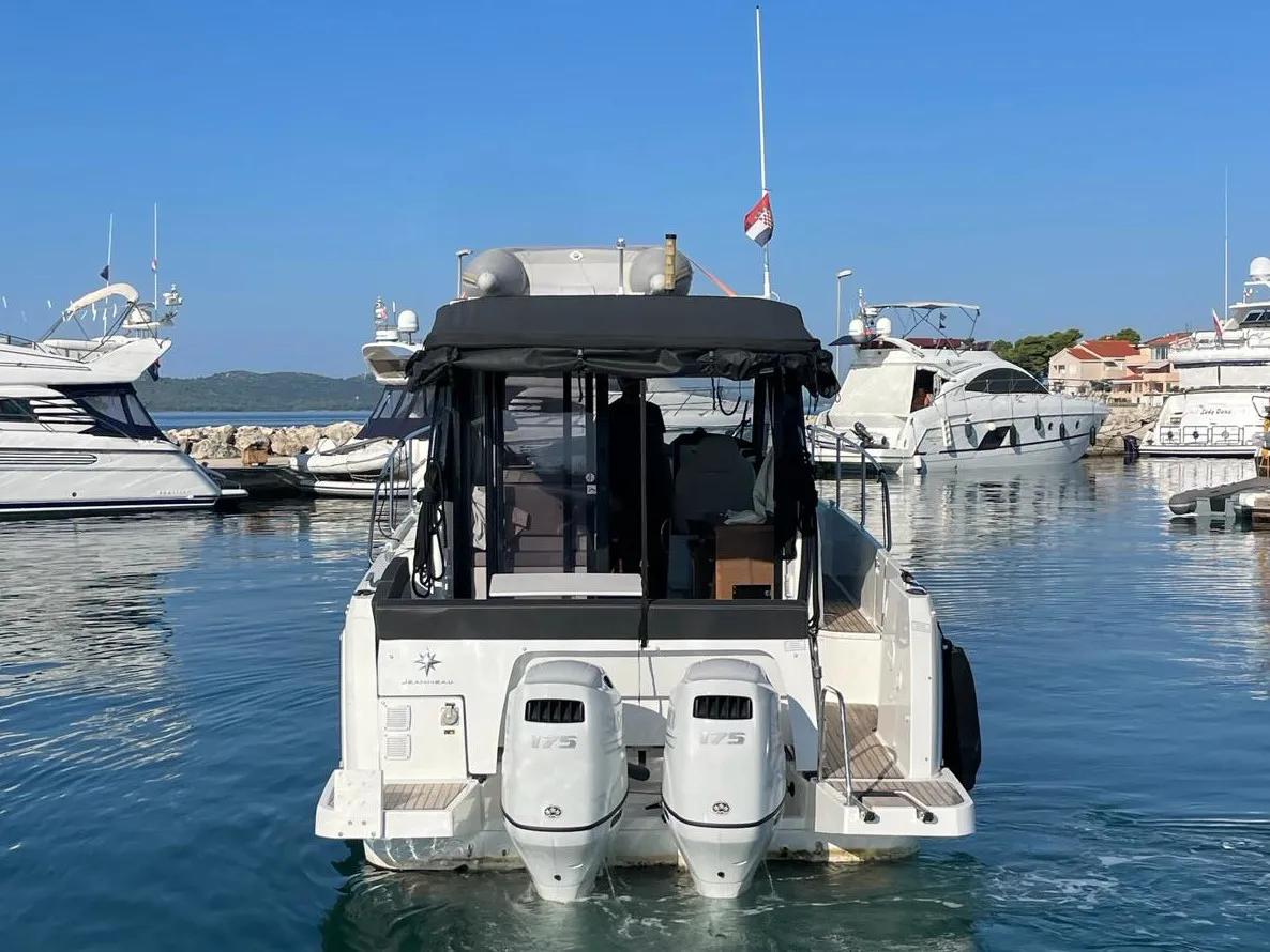 Image slide 158156