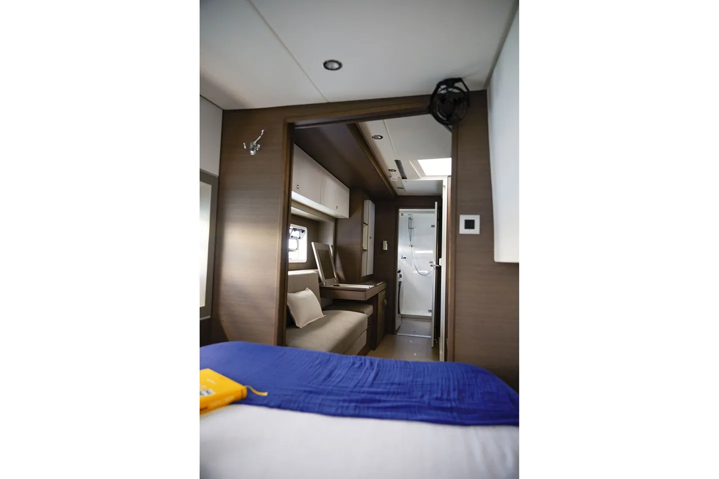 Image slide 159159