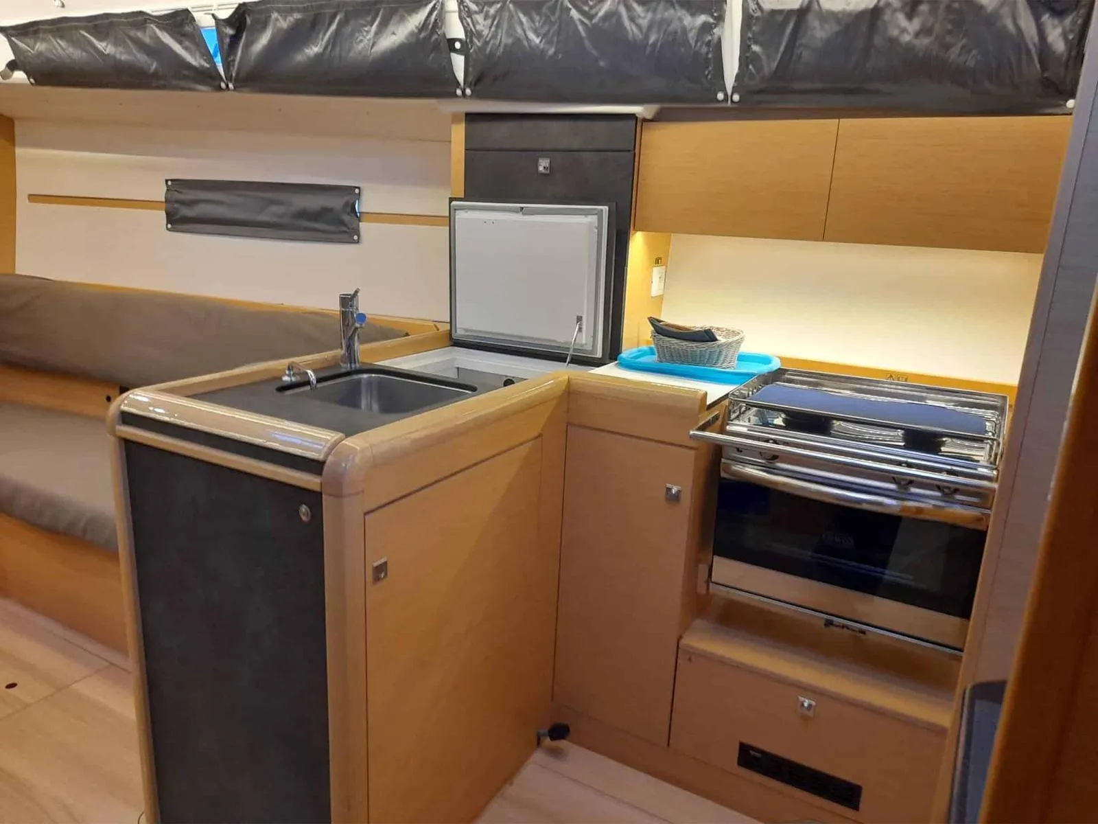 Image slide 159496
