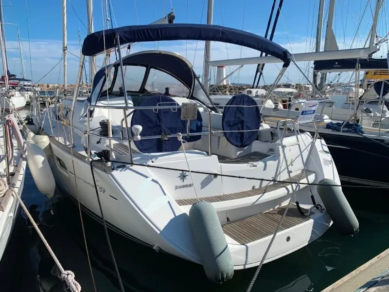 Sun Odyssey 39i Xenia boat image