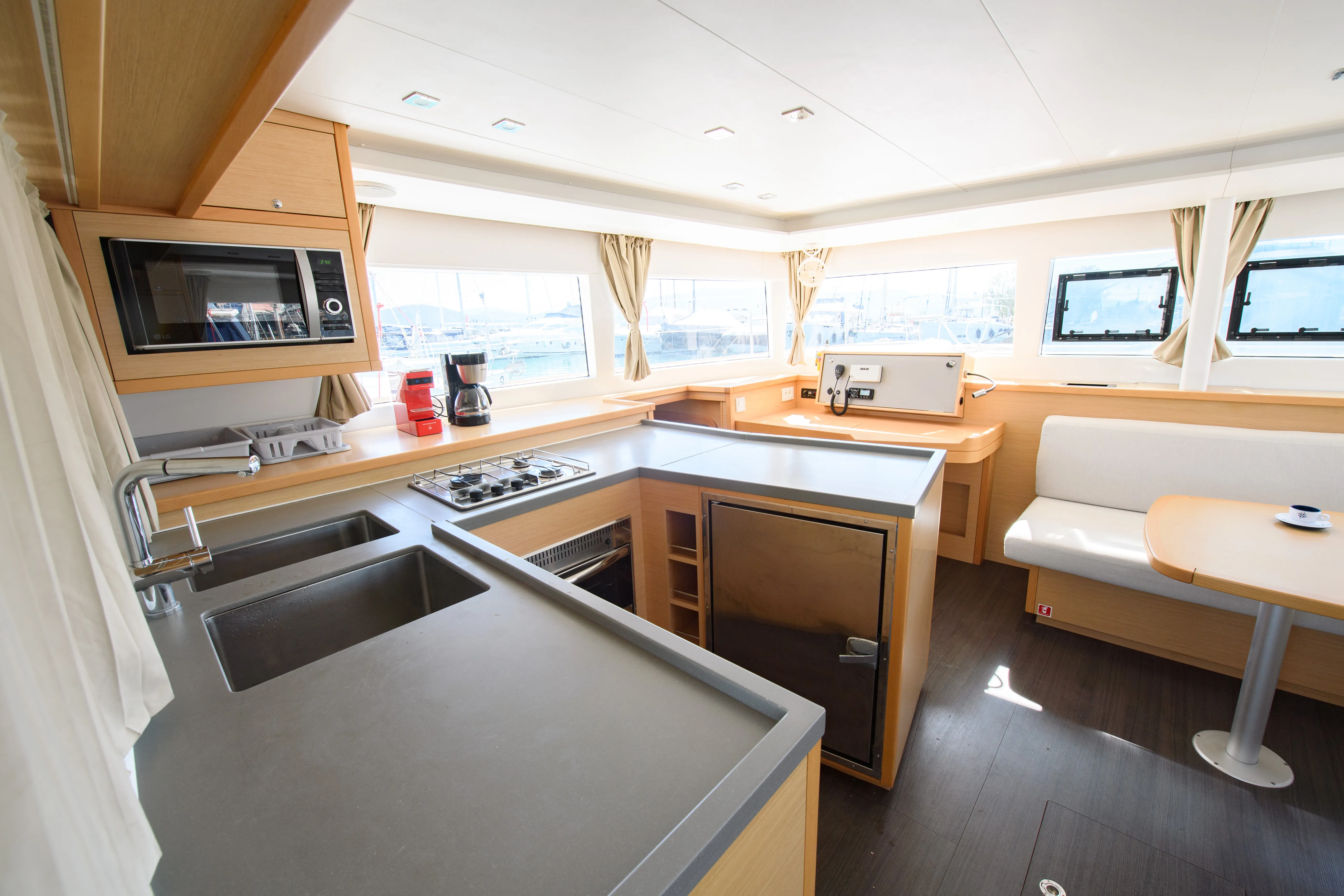 Image slide 160303