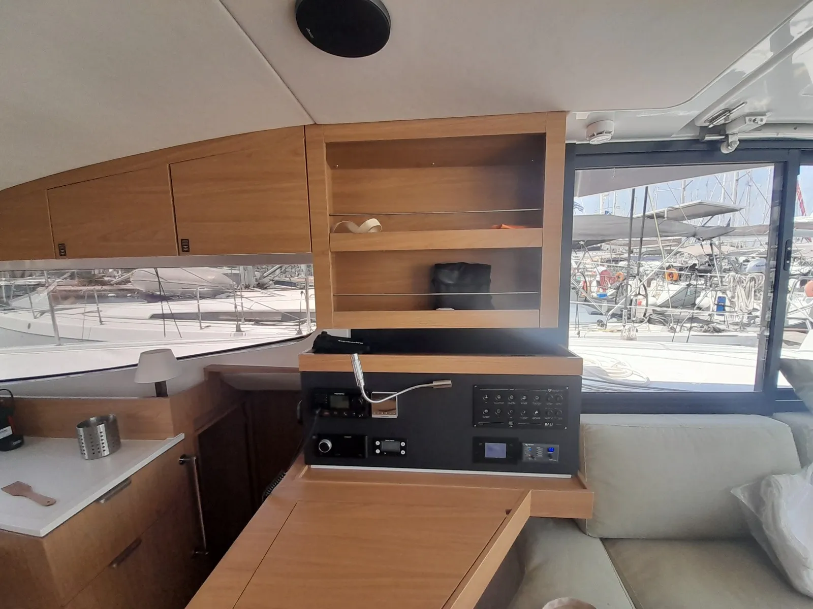 Image slide 160330