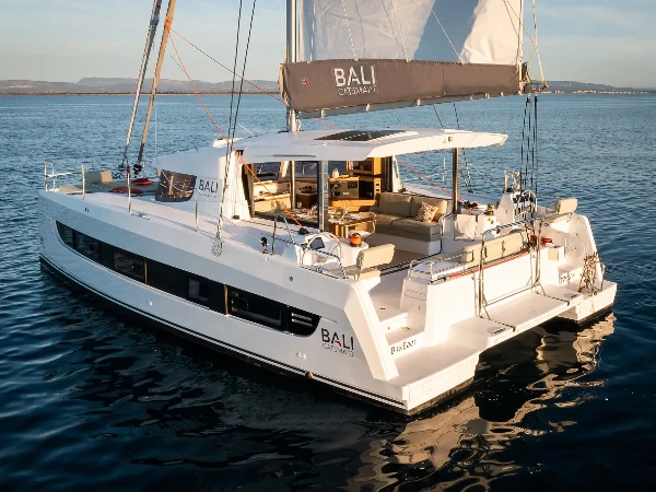 Bali Catsmart Marestrella (Pax 10) boat image